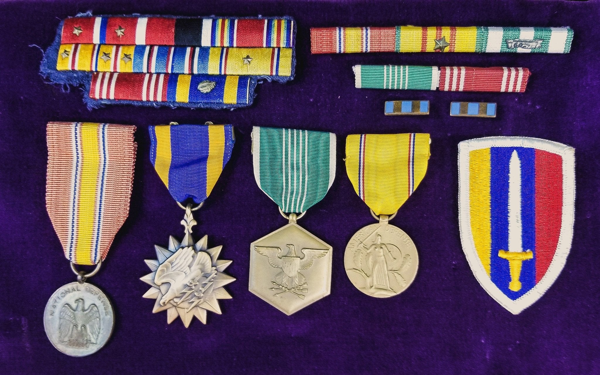 Detecting Real from Fakes in Military Medals